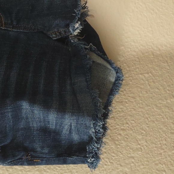 USED AEROPOSTALE DISTRESSED SIZE 7/8 REGULAR CHELSEA BOOTCUT SHORTS - Picture 7 of 15